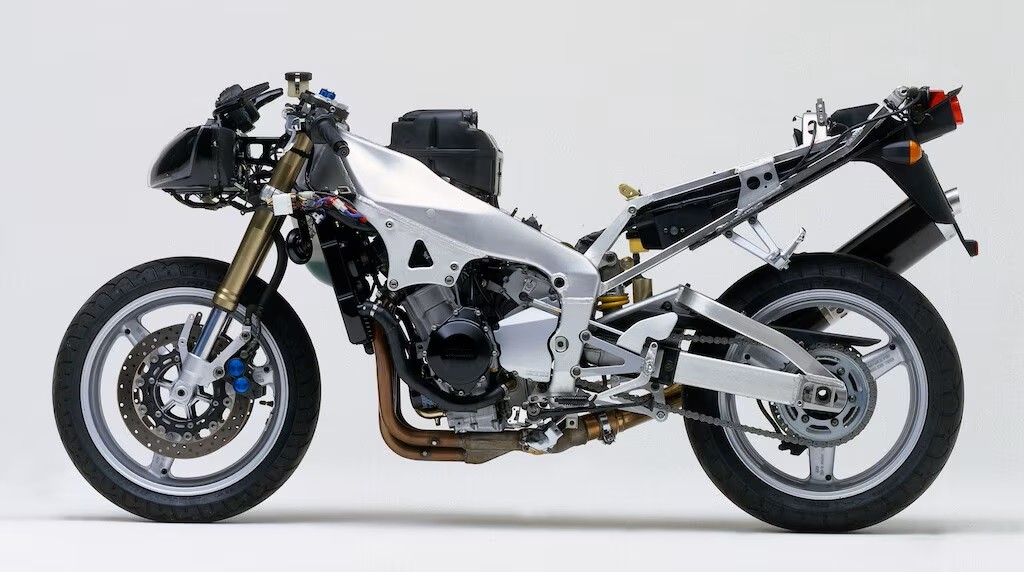 Belle davvero: Yamaha YZF-R1